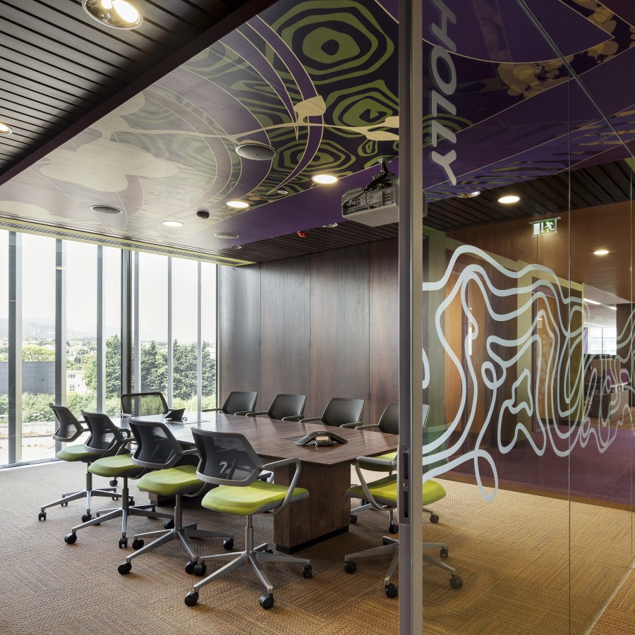 2070 024d 29362708005 o